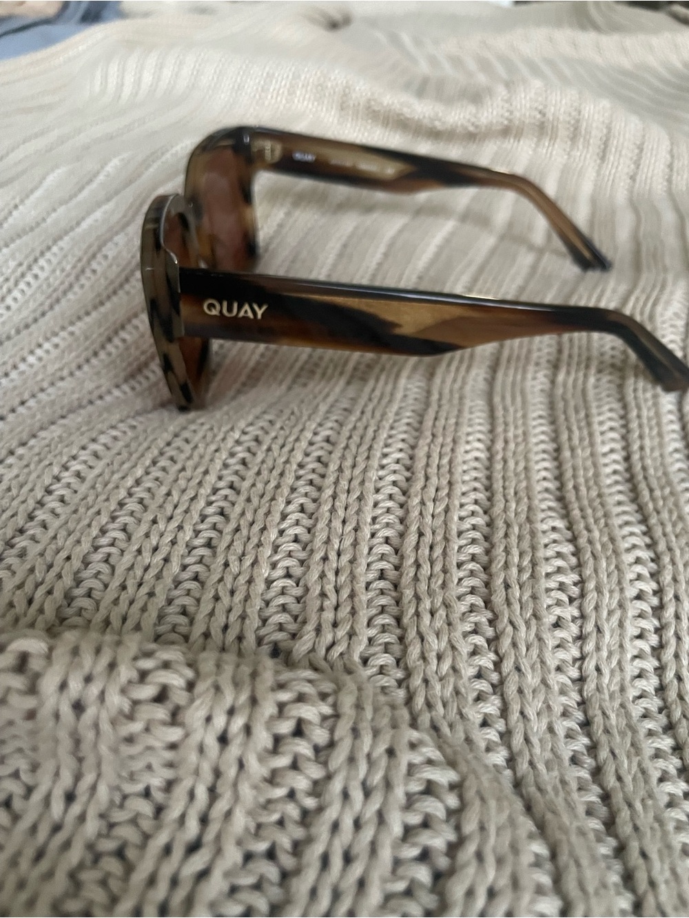 Quay Australia Brown Tortoise Rectangular Sunglasses - Picture 2 of 5